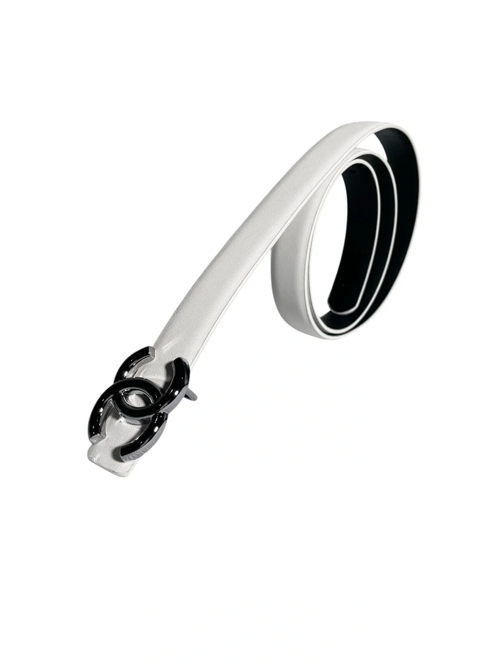 🤍 Women’s Elegant White leather Belt with Black & Silver-Tone Buckle 🤍